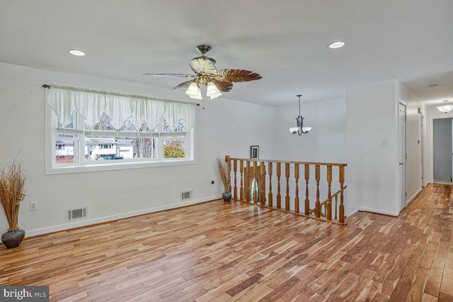 28760 HANCOCK DR, Mechanicsville, MD 20659