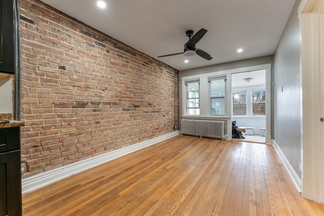 3908 W Montrose Avenue 2R, Chicago, IL 60618