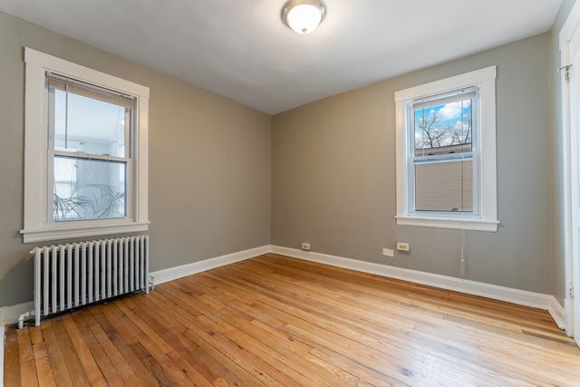 3908 W Montrose Avenue 2R, Chicago, IL 60618