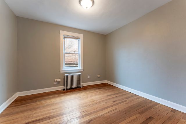 3908 W Montrose Avenue 2R, Chicago, IL 60618