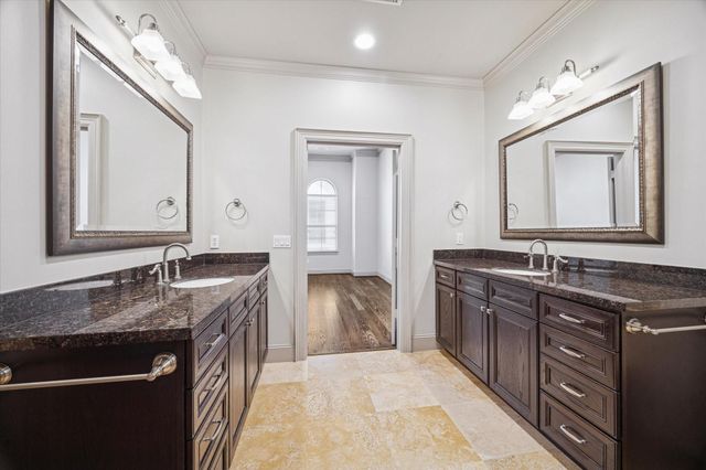 1545 Haddon Street, Houston, TX 77006