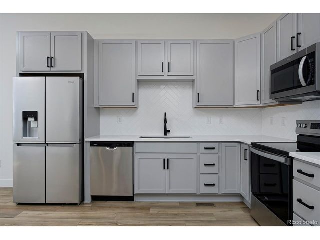 3132 W Bonfils Pl, Denver, CO 80236