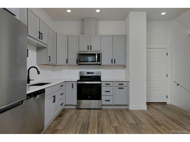 3132 W Bonfils Pl, Denver, CO 80236