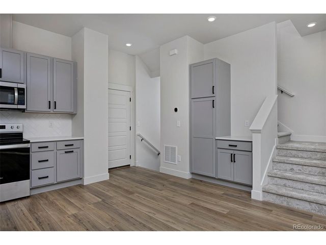 3132 W Bonfils Pl, Denver, CO 80236