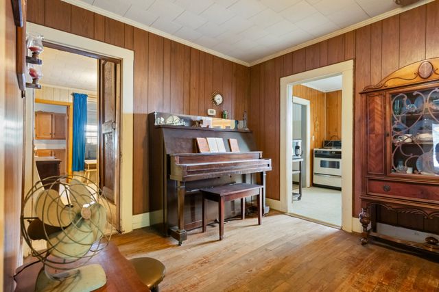 1496 S Bunker Hill Rd, Sparta, TN 38583