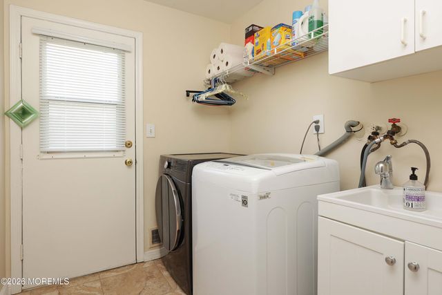 30 Terence Drive, Manalapan, NJ 07726