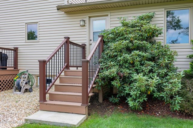 30 Terence Drive, Manalapan, NJ 07726