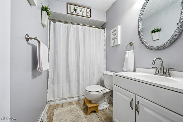 4829 New Road, Youngstown, OH 44515