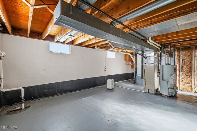 4829 New Road, Youngstown, OH 44515