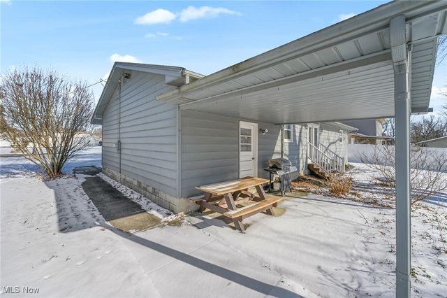 4829 New Road, Youngstown, OH 44515