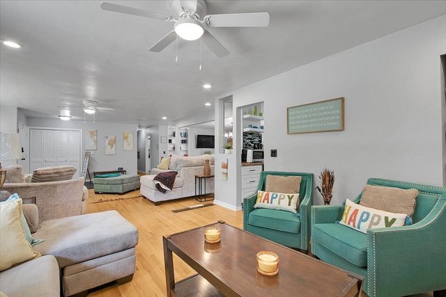 1708 Montague Road, Rockford, IL 61102