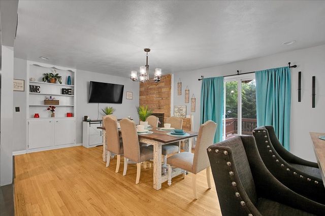 1708 Montague Road, Rockford, IL 61102