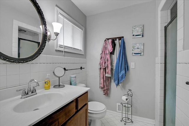 1708 Montague Road, Rockford, IL 61102