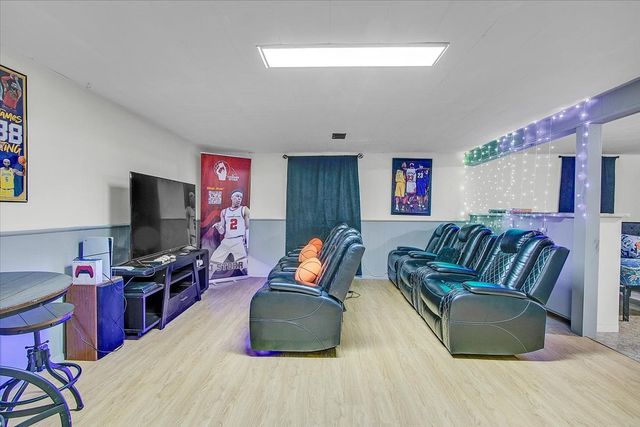 1708 Montague Road, Rockford, IL 61102