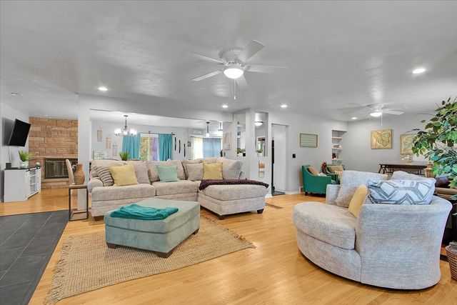 1708 Montague Road, Rockford, IL 61102