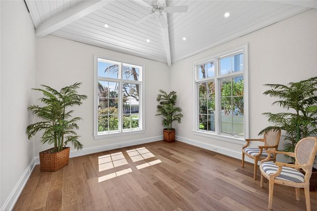 765 Azalea Lane, Vero Beach, FL 32963