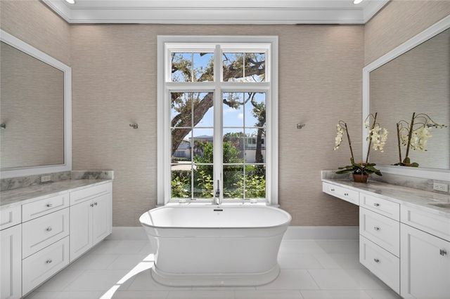 765 Azalea Lane, Vero Beach, FL 32963