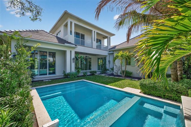 765 Azalea Lane, Vero Beach, FL 32963