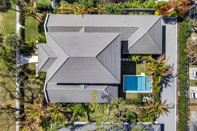 765 Azalea Lane, Vero Beach, FL 32963