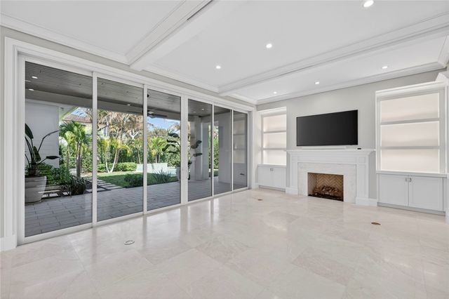 765 Azalea Lane, Vero Beach, FL 32963