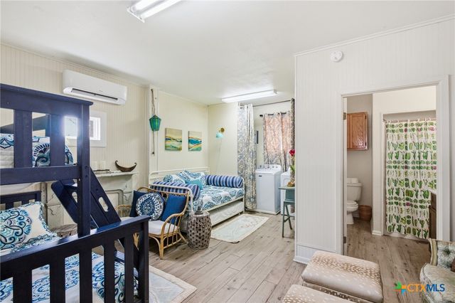 115 W Adams Street, Port O'connor, TX 77982