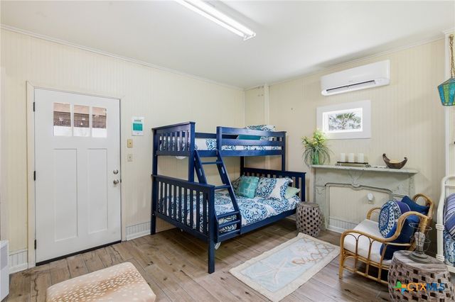 115 W Adams Street, Port O'connor, TX 77982