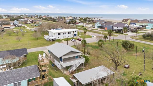 115 W Adams Street, Port O'connor, TX 77982