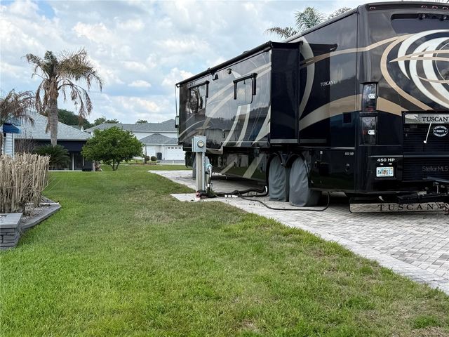 1030 RALLY DRIVE, Polk City, FL 33868