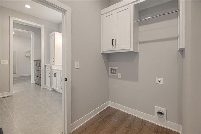 4624 SW Robinson Drive, Lee's Summit, MO 64083