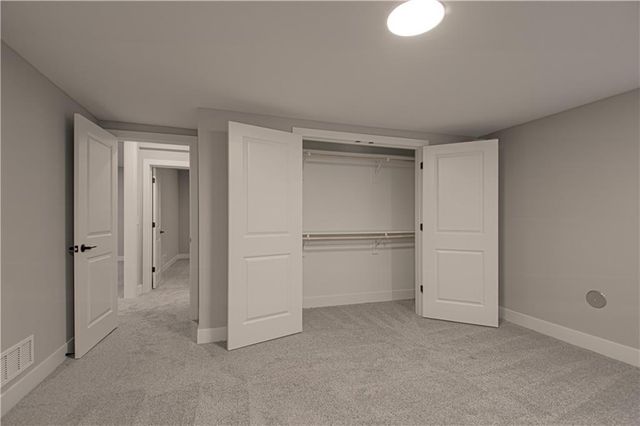 4624 SW Robinson Drive, Lee's Summit, MO 64083