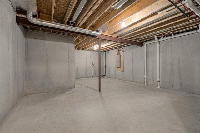 4624 SW Robinson Drive, Lee's Summit, MO 64083