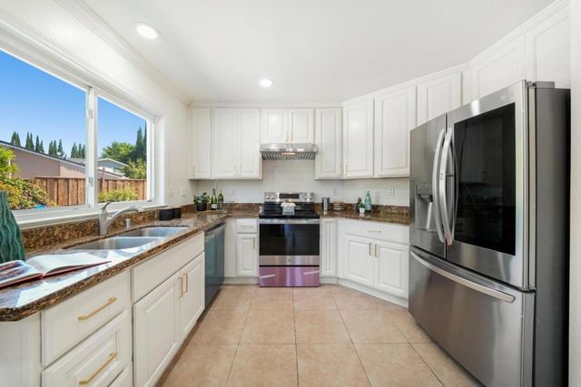 1255 Briarberry Court, San Jose, CA 95131