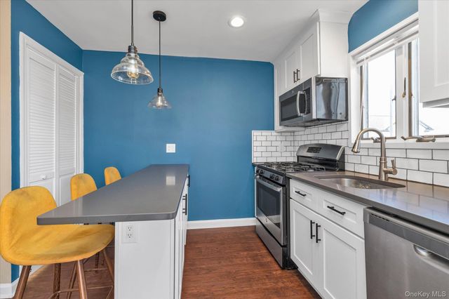 491 Oakland Avenue, Cedarhurst, NY 11516