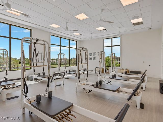 950 Sea Oats CT, Marco Island, FL 34145