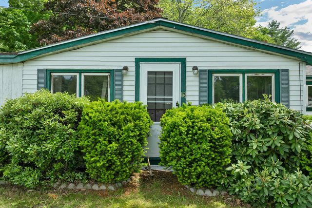13 Elm Street, Epping, NH 03042