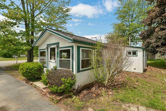 13 Elm Street, Epping, NH 03042