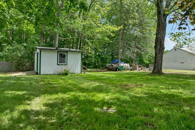 13 Elm Street, Epping, NH 03042