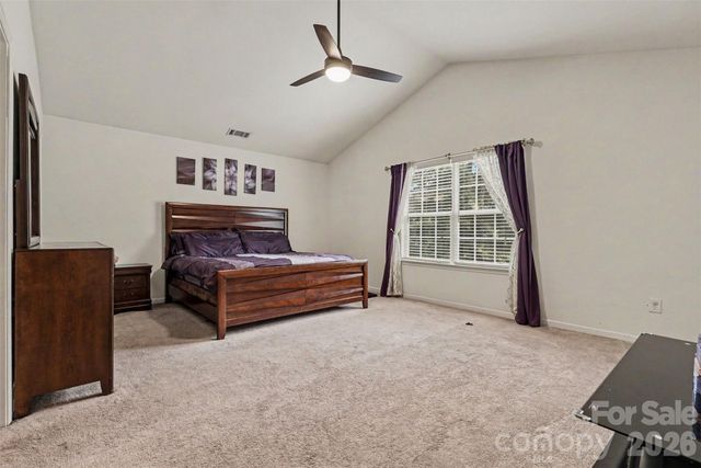9424 Quilting Bee Lane, Charlotte, NC 28216