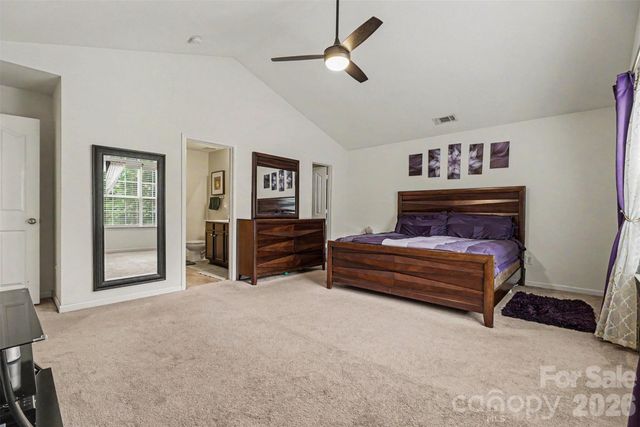 9424 Quilting Bee Lane, Charlotte, NC 28216