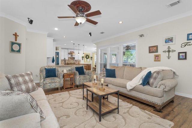 10221 Little T, Conroe, TX 77302