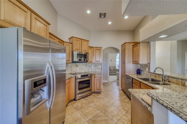 6136 S Bella Vista Drive, Fort Mohave, AZ 86426