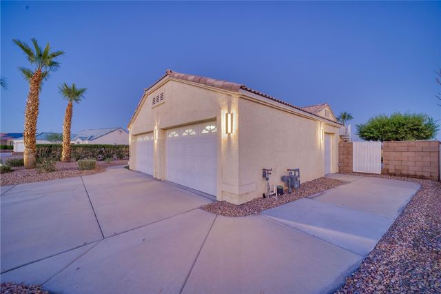 6136 S Bella Vista Drive, Fort Mohave, AZ 86426