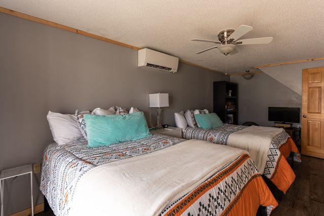 119 Rhododenron, Topton, NC 28781