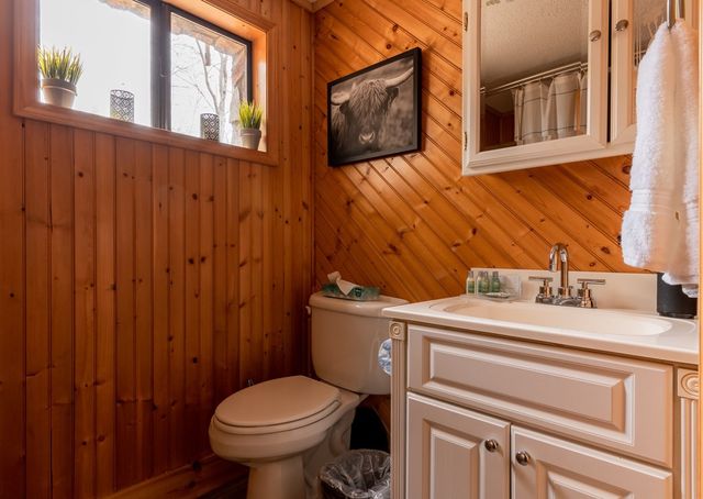 119 Rhododenron, Topton, NC 28781