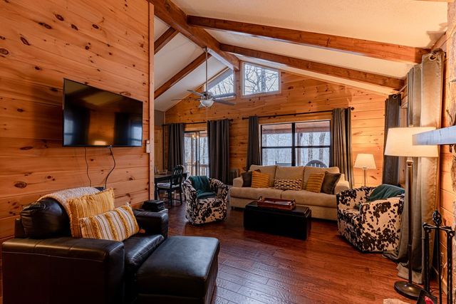 119 Rhododenron, Topton, NC 28781