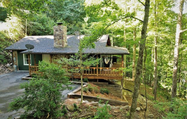 119 Rhododenron, Topton, NC 28781