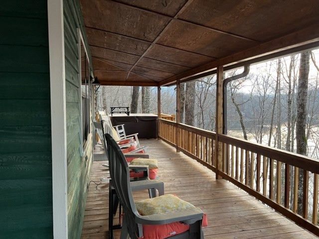 119 Rhododenron, Topton, NC 28781