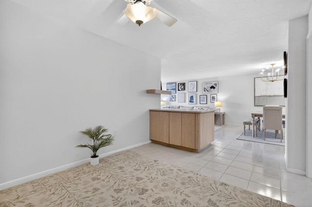 6093 Pointe Regal Circle 206, Delray Beach, FL 33484