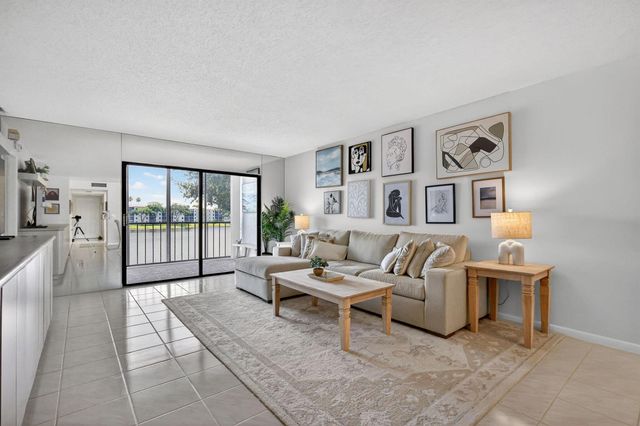6093 Pointe Regal Circle 206, Delray Beach, FL 33484
