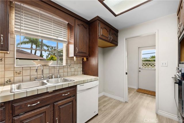 1612 W Brookdale Place, Fullerton, CA 92833